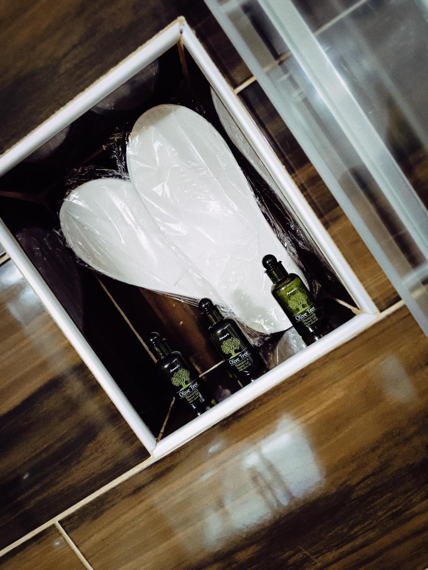 Majestik Room Kavála ภายนอก รูปภาพ