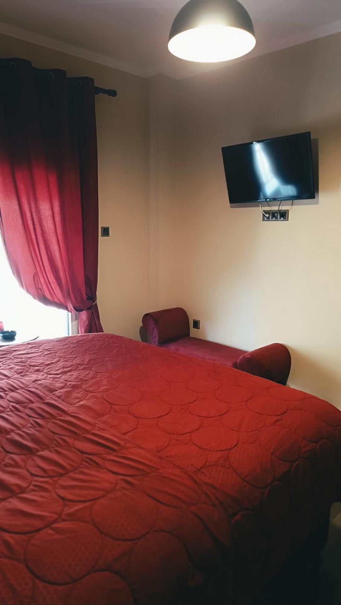 Majestik Room Kavála ภายนอก รูปภาพ